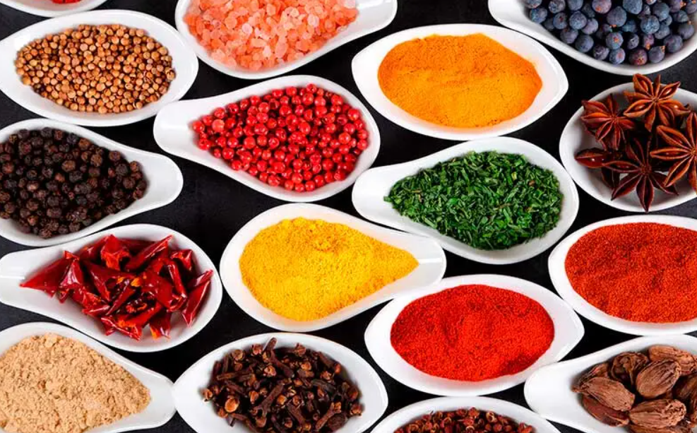 Los seis sabores del Ayurveda: cómo equilibrar tu dieta según tu cuerpo-mente