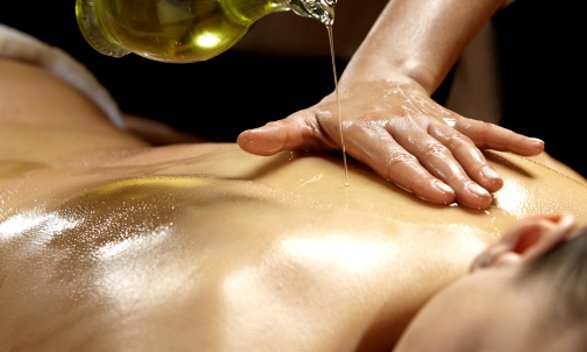 Masaje Abhyanga: Terapia Manual Ayurvédica para cuerpo y alma