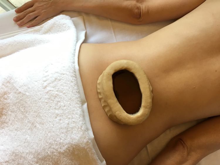Basti en Ayurveda para enfermedades crónicas: qué es, para qué sirve y en qué casos se utiliza
