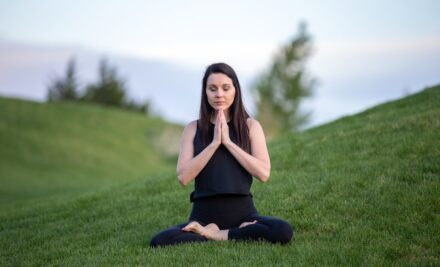 Cómo mejorar la salud cerebral con Ayurveda, alimentación y hábitos diarios